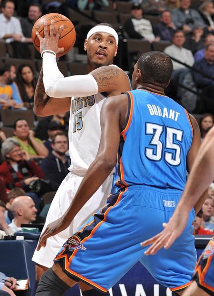 两人却意外 两人却意外